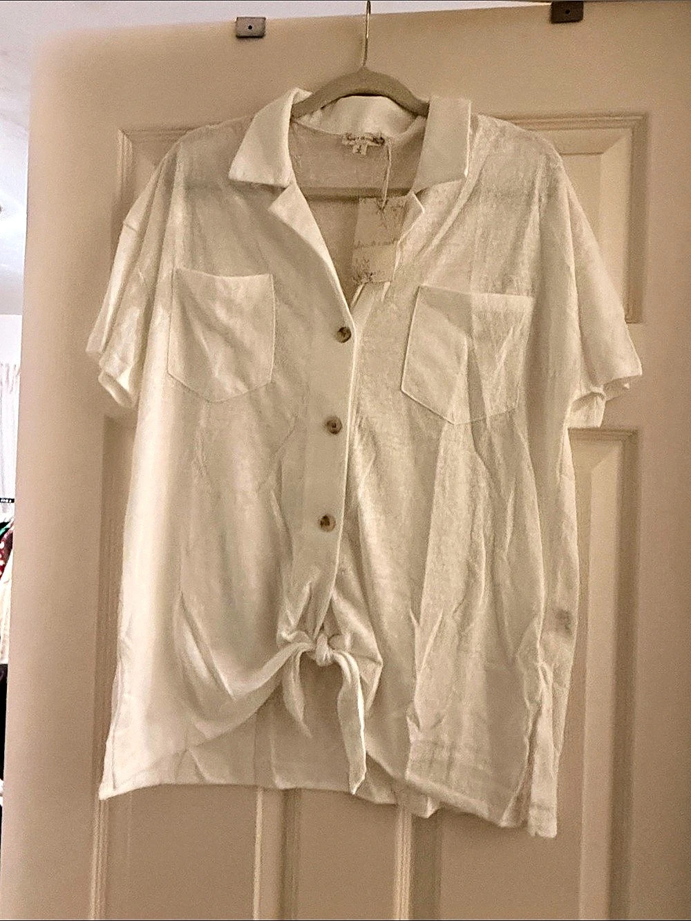 Hem & Thread Short Sleeve Button Down in White Size Small Like New